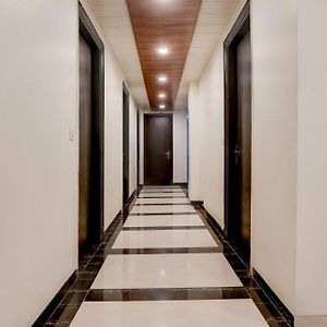Super Townhouse Rohini Sector 18 Formerly Relic Stay